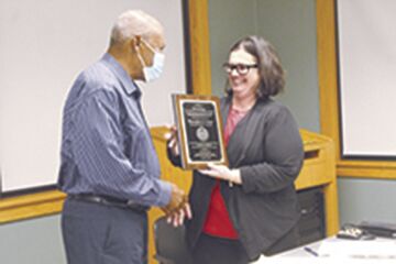 Foster given award for municipal excellence